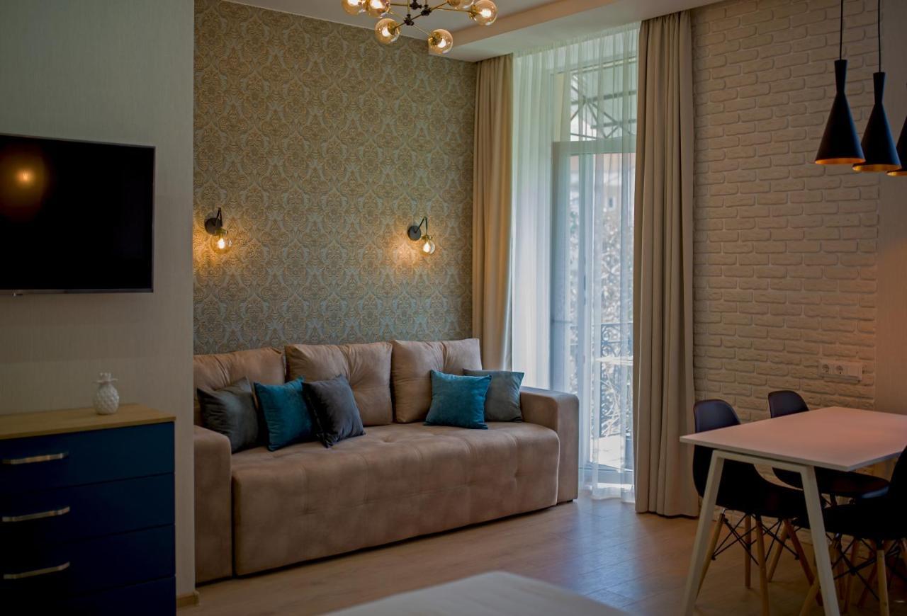 Modern Apartmeents Near Central Park Poltava Exterior photo